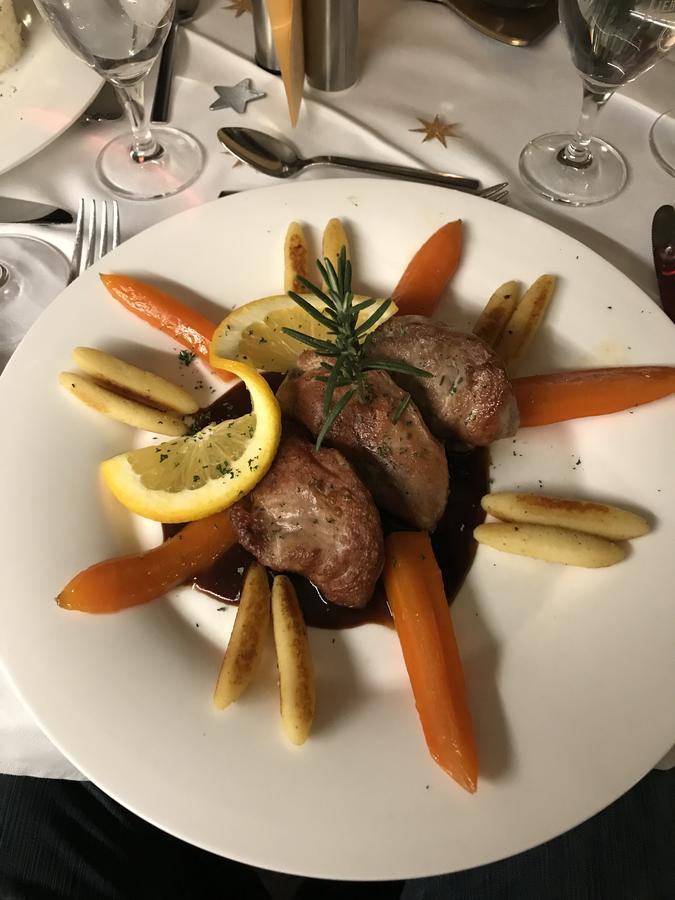 Lukas Restaurant Hotel Lounge Bar Schwarzheide Exteriör bild